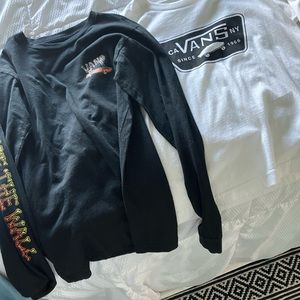 Bundle of 2 boys Vans long sleeves size small 8/10